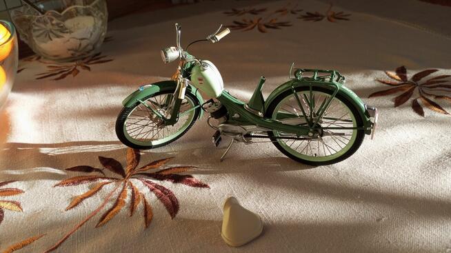 Motorower NUS-Quickly skala 1:10