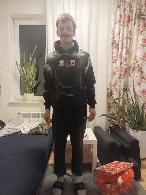 OD ZARAZ!!!!! SAMOTNY MĘŻCZYZNA SZUKA KOBIETY NA STALE