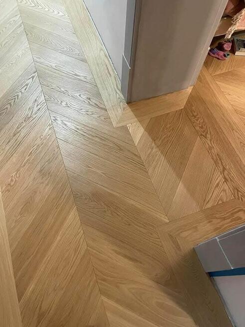 Montaż podłóg drewnianych, laminowanych i winylowych firma We