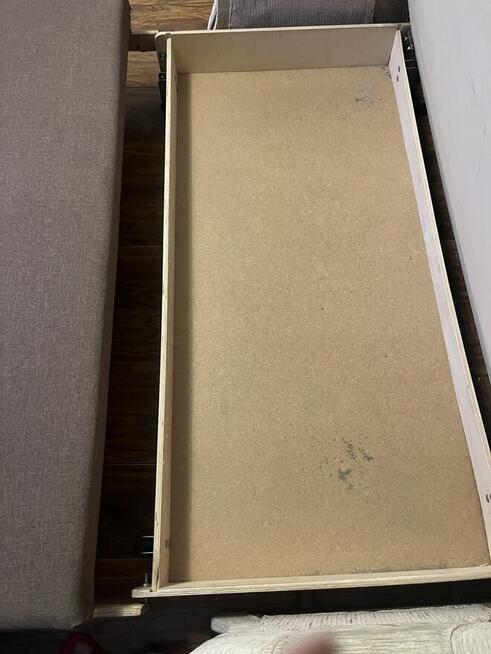 3 osobowa sofa z funkcją spania ,pojemnik ,wolnostojąca