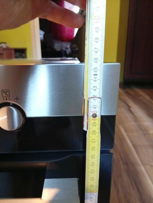 nowy piekarnik do zabudowy AEG.