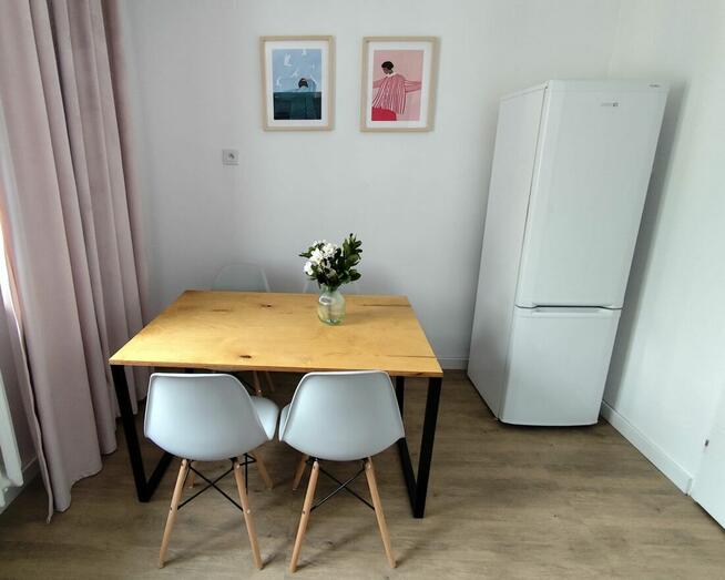 Świeżo po remoncie! 4 Pokoje z klimatem Wynajem na Gocławiu