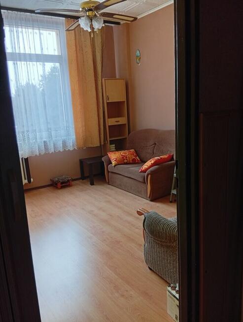 Mieszkanie z potencjałem w zielonej okolicy.