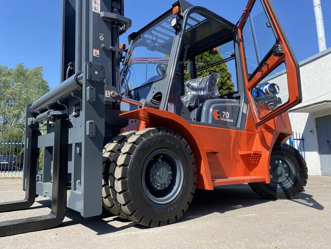 nowy wózek widłowy gazowy 7 ton LPG Triplex długie Widły