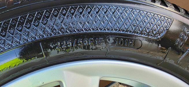 Felgi oryginał BMW 17 cali f10/f11 + opony zimowe Kleber 7mm