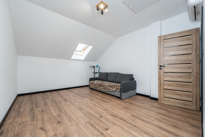 Okazja! Nowe i nowoczesne 6 pokoi + poddasze