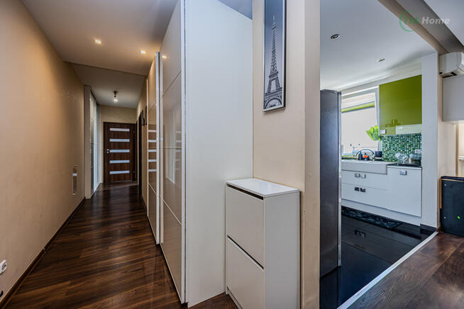 Trzy pokoje na strzeżonym osiedlu Villa Campina.