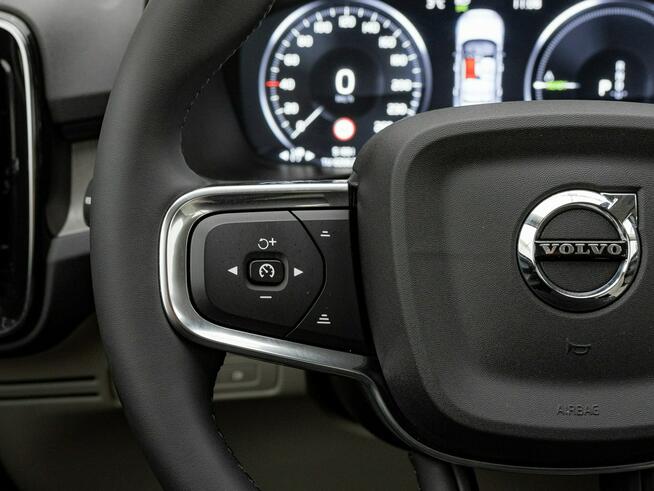 Volvo XC 40 CB373NC#T5 Plug-In Hybrid Inscription Podgrz.f I kier Salon PL VAT23%