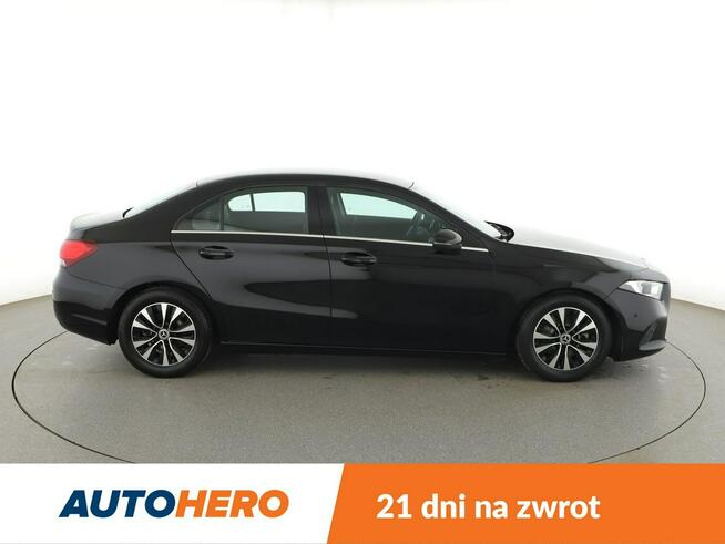 Mercedes A 180 FV23% navi półskóra grzane fotele kamera i czujniki parkowania