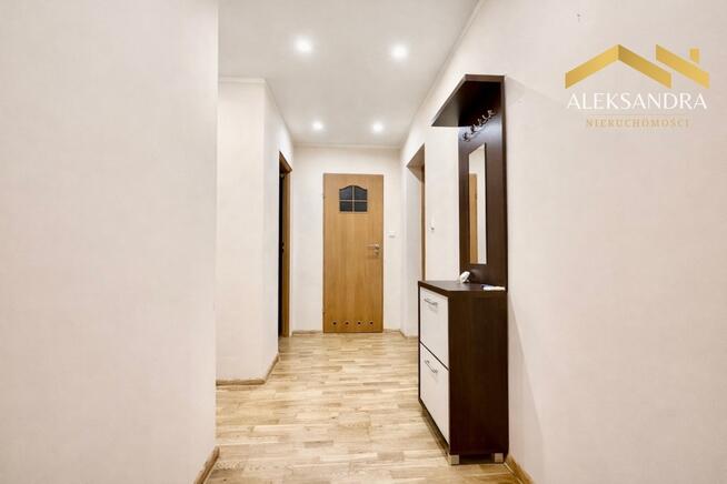 1. piętro - przestronne i gotowe do zamieszkania