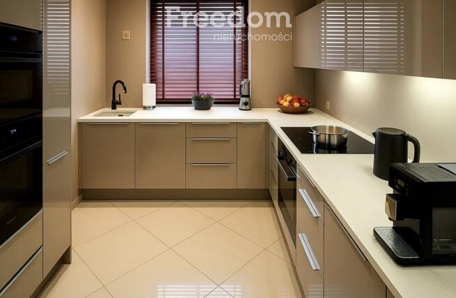 Atrakcyjny dom szeregowy z ogrodem w Świnoujściu.