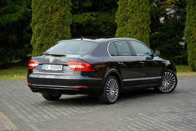 Škoda Superb Lift L&K 4x4 Skóry Bi-Xenon Ledy Duża Navi Kamera El.Fotele Webasto