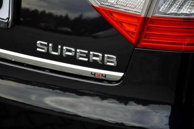 Škoda Superb Lift L&K 4x4 Skóry Bi-Xenon Ledy Duża Navi Kamera El.Fotele Webasto