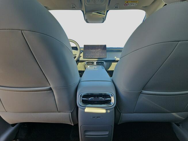 Leapmotor B10 Design promax 67 kWh nowość max wyposażenie . dostępny od ręki