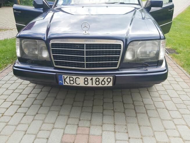 Mercedes-Benz E 124 T wersja 7 osobowa w skórze skandynawska