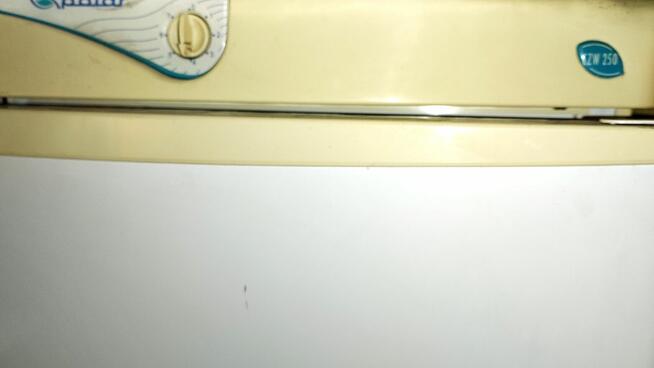 Sprzedam używaną lodówkozamrażarkę Polar