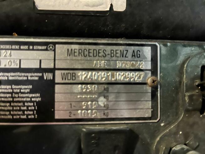 Mercedes Benz E 200 rok 1994.