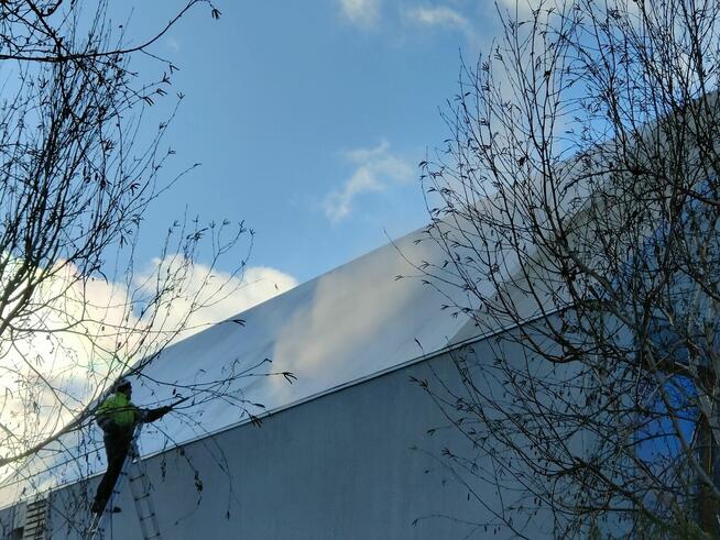 Mycie elewacji i dachów Gdańsk | Wynajem podnośnika koszoweg