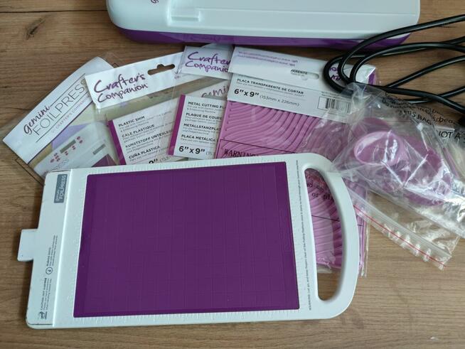 Gemini FOILPRESS + wykrojniki do złoceń