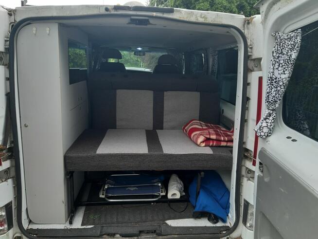 Kamper Renault Traffic 1,9 bus ; rok prod 2008