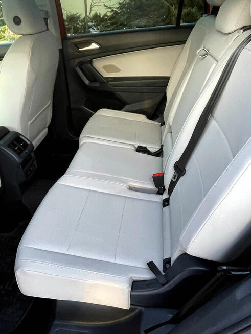 Volkswagen Tiguan Allspace 2.0 benzyna, 7-osobowy, bog