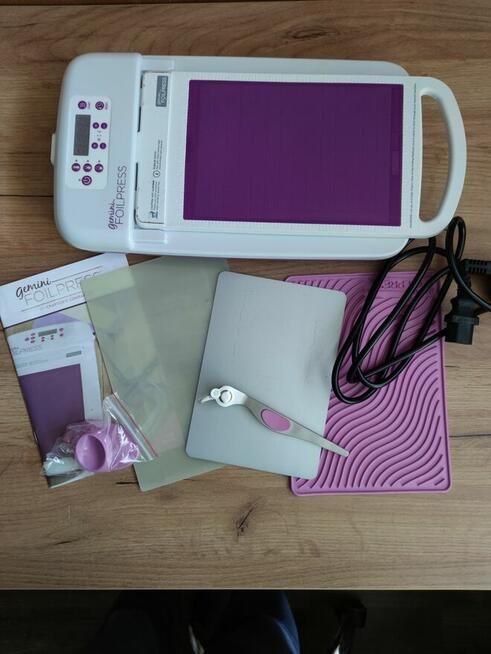 Gemini FOILPRESS + wykrojniki do złoceń