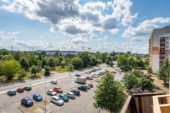 Przestronne dwupokojowe mieszkanie os. Odrodzenia