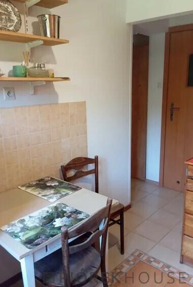 Kawalerka z oddzielną kuchnią na Pradze Południe