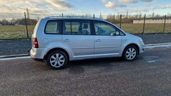 Volkswagen Touran 2.0TDi 140KM 2007r AUTOMAT Klima Navi Duży Wyświetlacz Tempomat