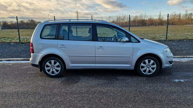Volkswagen Touran 2.0TDi 140KM 2007r AUTOMAT Klima Navi Duży Wyświetlacz Tempomat