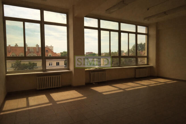 Na studio , wys 4, otwarta przestrzeń 100m2