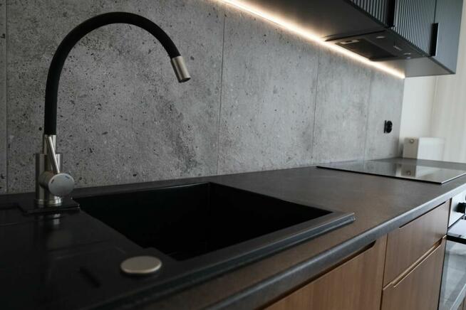 Parter - 2 pokoje - 2 ogródki - garaż