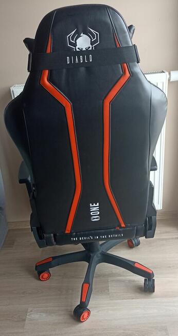 Fotel DIABLO CHAIRS X-One 2.0 King Size + Jabra Evolve2 65