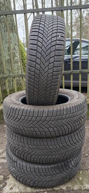 Opony wielosezonowe Bridgestone WeatherControl 215/65R16