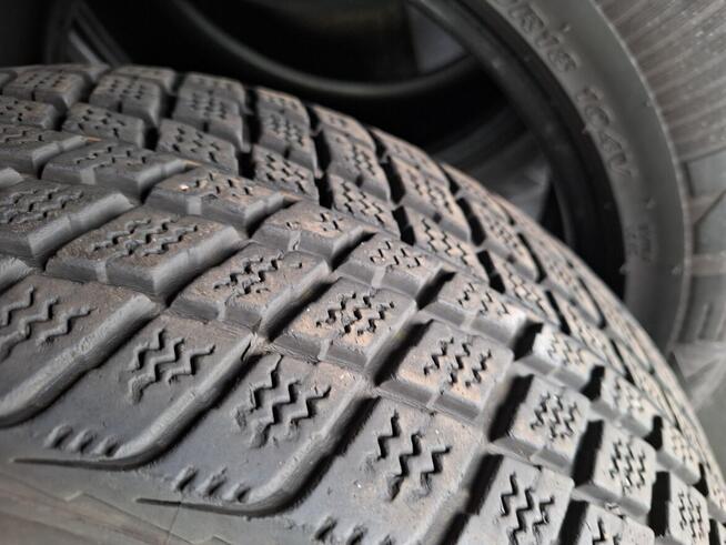 Opony zimowe 18, 60 ,225