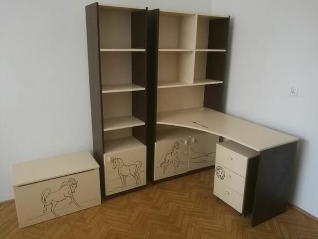 Zestaw mebli do pokoju dziecięcego lub młodzieżowego MEBLIK