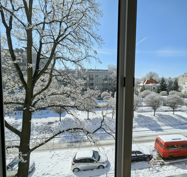 2 pokoje z miejscem parkingowym obok metra Stare Bielany