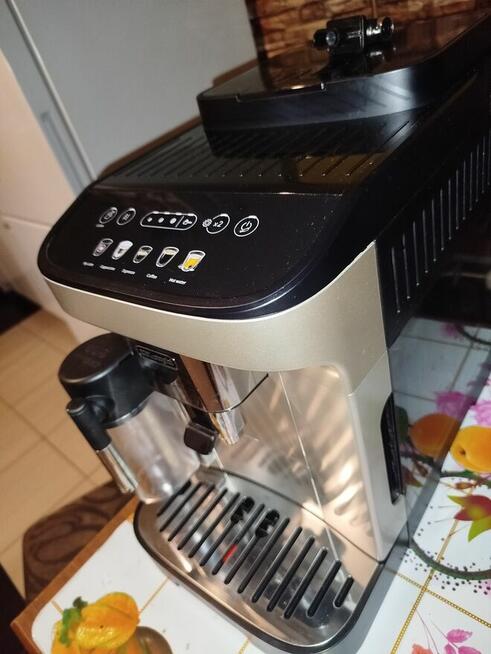 Sprzedam ekspres do kawy DeLonghi