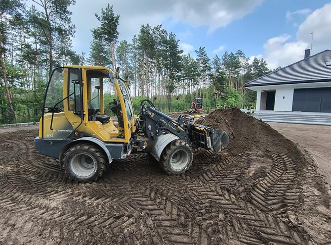 Wynajem Ładowarki 2,7t z Operatorem ,Szybko, Precyzyjnie