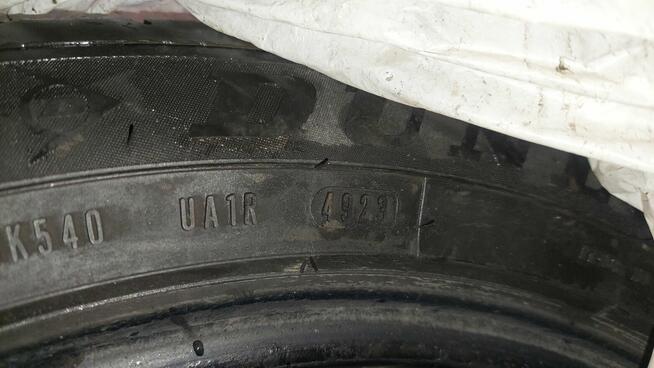 prawie nowe 4 opony wielosezonowe dunlop 225/50 R17