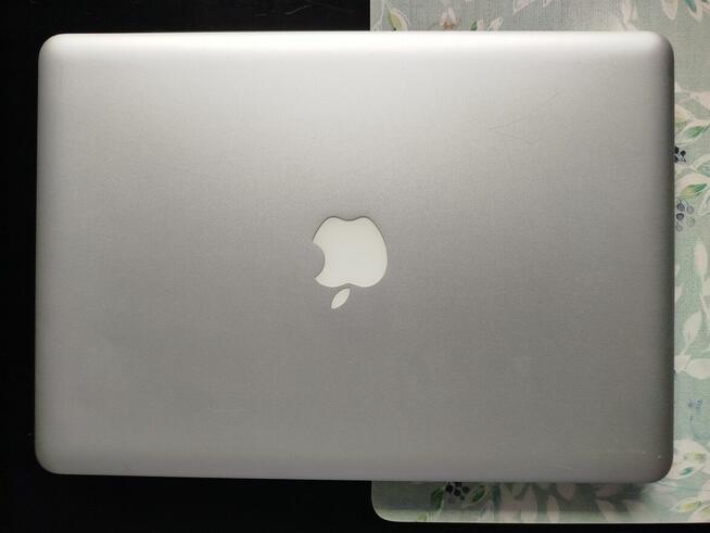 Laptopy Samsung R730, MacBook Pro