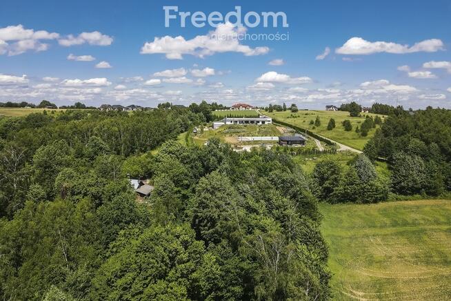 Działka 62,87 ar z zabudowaniami przy lesie