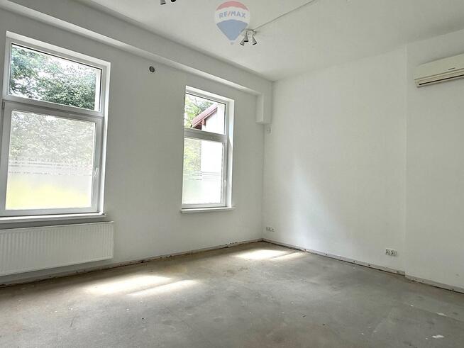 Obiekt w centrum Wapienicy