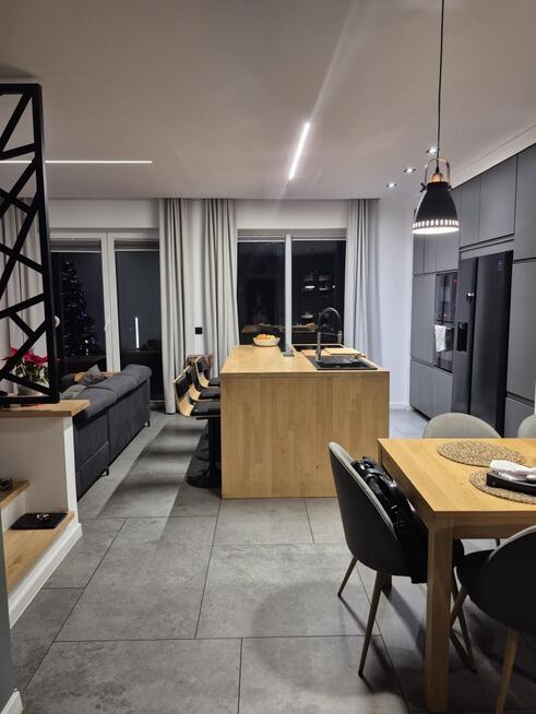 Sprzedam dom o powierzchni 120 m2 5 sypialni