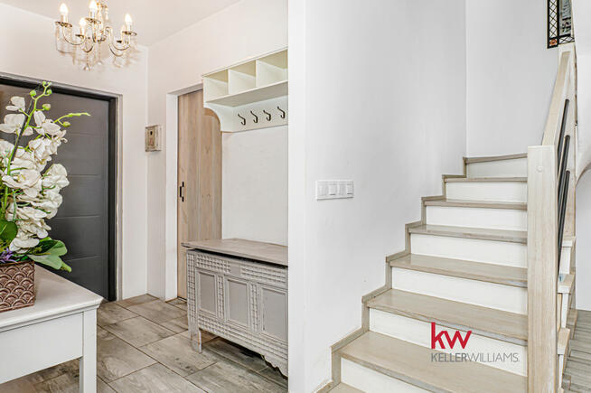 Dom Dominowo, Jesionowa