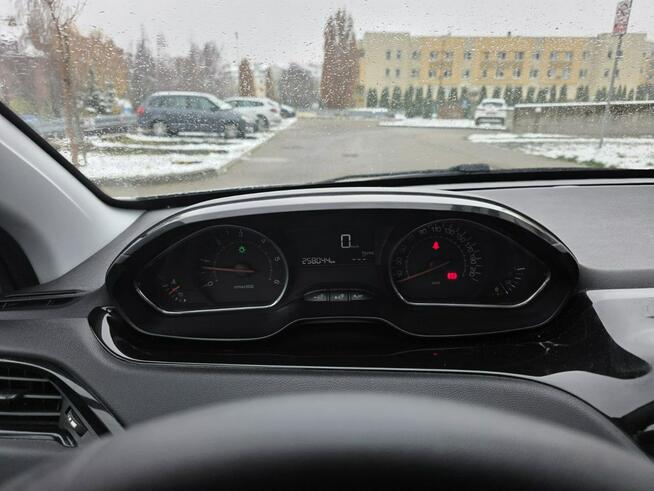 Peugeot 208 1.4 diesel klimatyzacja wazne opłaty