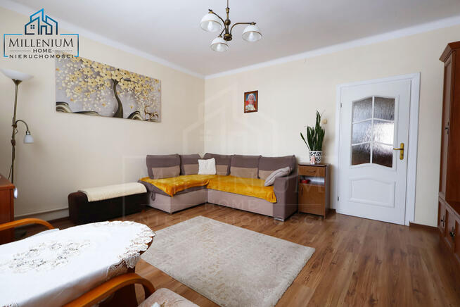 DOM JEDNORODZINNY W BASZNI DOLNEJ