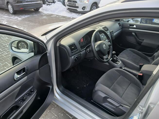 Volkswagen Golf 2.0 TDI 140PS comonreil panorama klimatronik parktronik navi 6biegów
