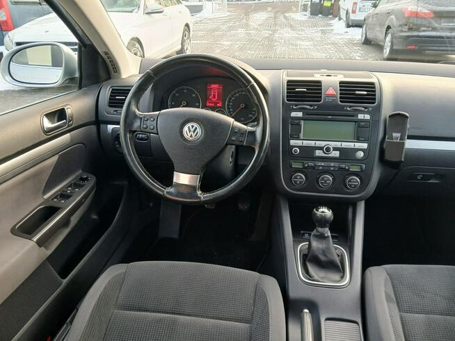 Volkswagen Golf 2.0 TDI 140PS comonreil panorama klimatronik parktronik navi 6biegów