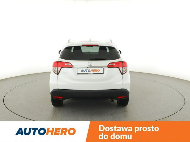 Honda HR-V 1.5 i-VTEC Elegance Nawigacja Tempomat Grzane Fotele Kamera PDC LED